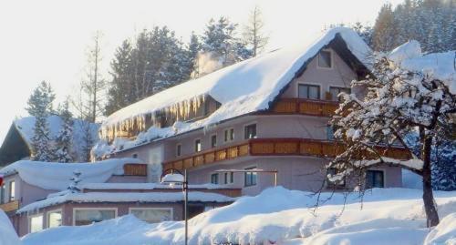Hotel Pension Sonnenuhr 타우플리츠 외부 사진