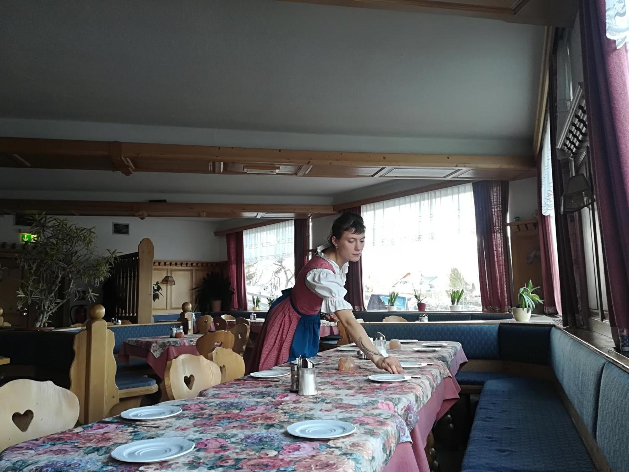 Hotel Pension Sonnenuhr 타우플리츠 외부 사진